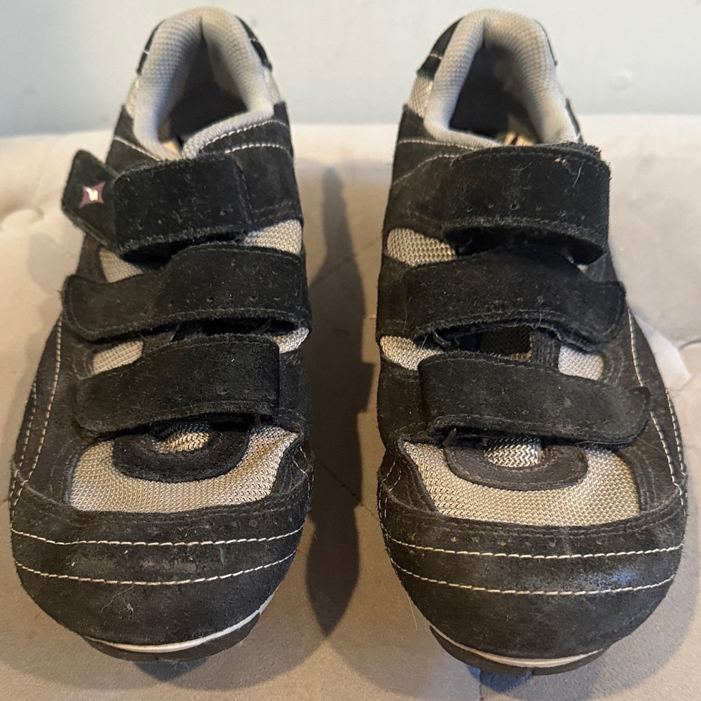 Riata bike Shoes clip in size 10.5